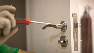 Commercial Locksmith at 90715 Lakewood, California